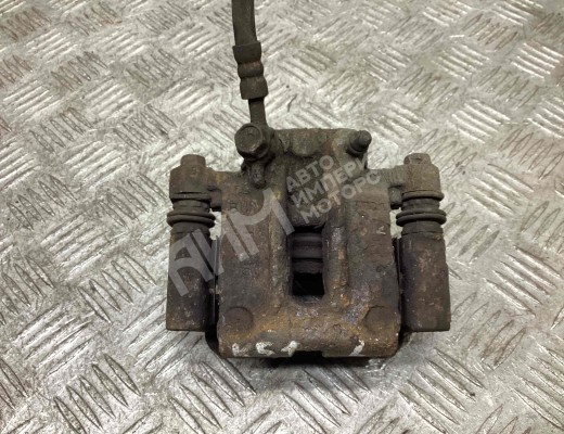 Суппорт передний левый Toyota Corolla (E120) 2001-2007  Toyota Corolla Corolla (E120) 2001-2007