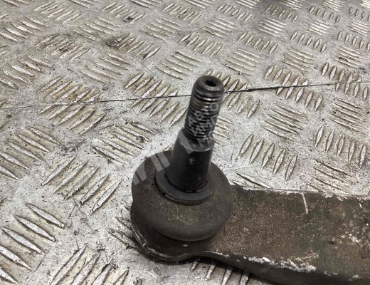 Рычаг передний правый Audi A4 B6 (8EC, 8E5) 2000-2004  Audi A4 A4 B6 (8EC, 8E5) 2000-2004