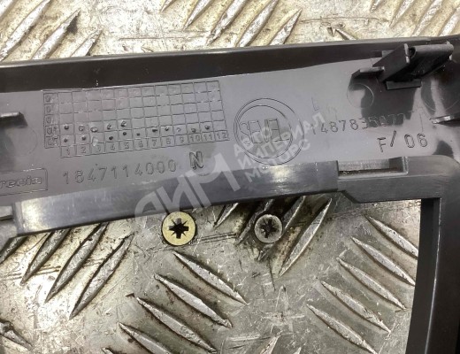 Накладка декоративная на торпедо Peugeot 807 2002-2014  Peugeot 807 807 2002-2014