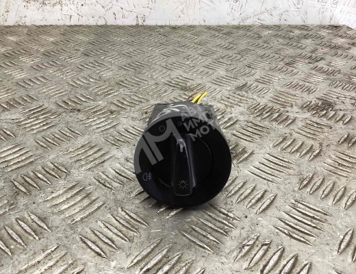 Переключатель света Volkswagen Passat B5 (3B) 1996-2000  Volkswagen Passat Passat B5 (3B) 1996-2000