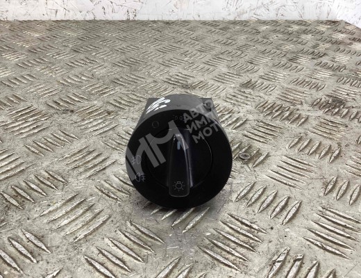 Переключатель света Volkswagen Golf IV (1J) 1997-2004  Volkswagen Golf Golf IV (1J) 1997-2004