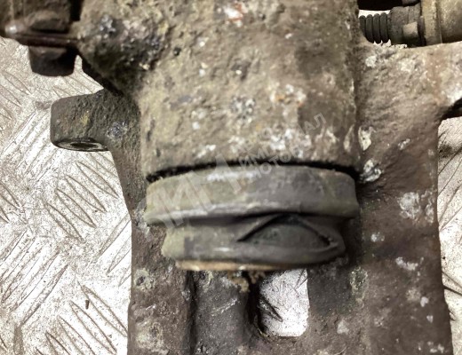 Суппорт задний правый Audi A4 B6 (8EC, 8E5) 2000-2004  Audi A4 A4 B6 (8EC, 8E5) 2000-2004