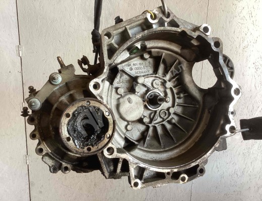 КПП механическая (МКПП) 5-ступенчатая Volkswagen Golf IV (1J) 1997-2004  Volkswagen Golf Golf IV (1J) 1997-2004