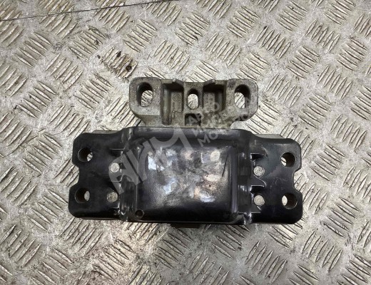 Подушка крепления КПП Volkswagen Caddy III (2K) 2004-2010  Volkswagen Caddy Caddy III (2K) 2004-2010