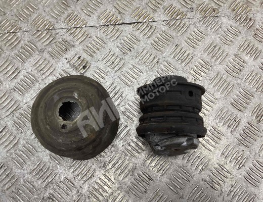 Подушка крепления двигателя Mercedes C (W203) 2000-2004  Mercedes C C (W203) 2000-2004