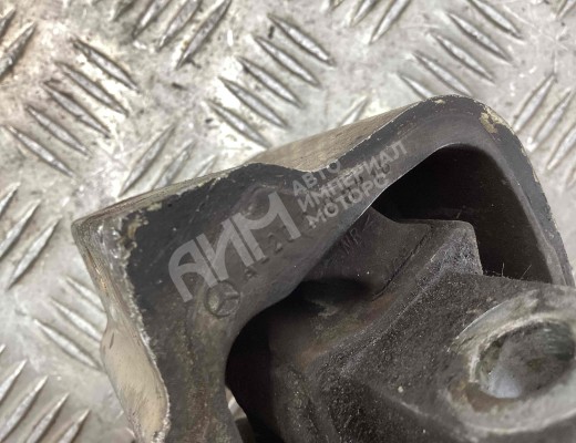 Подушка крепления КПП Mercedes E (W211) 2002-2006  Mercedes E E (W211) 2002-2006