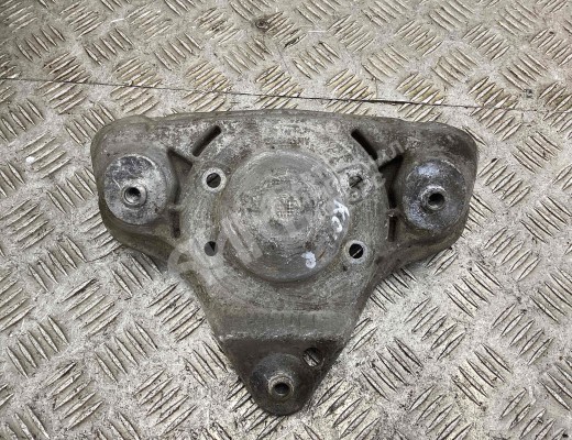 Опора амортизатора верхняя (чашка) Audi A6 C5 (4B) 2001-2004 рестайлинг  Audi A6 A6 C5 (4B) 2001-2004 рестайлинг