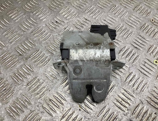 Замок багажника Mercedes C (W203) 2000-2004  Mercedes C C (W203) 2000-2004