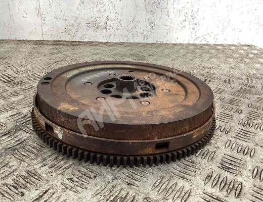 Маховик Audi A6 C5 (4B) 2001-2004 рестайлинг  Audi A6 A6 C5 (4B) 2001-2004 рестайлинг