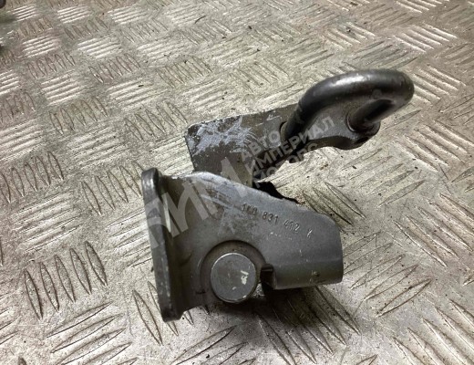 Петля двери передней правой Volkswagen Golf V (1K) 2004-2009  Volkswagen Golf Golf V (1K) 2004-2009