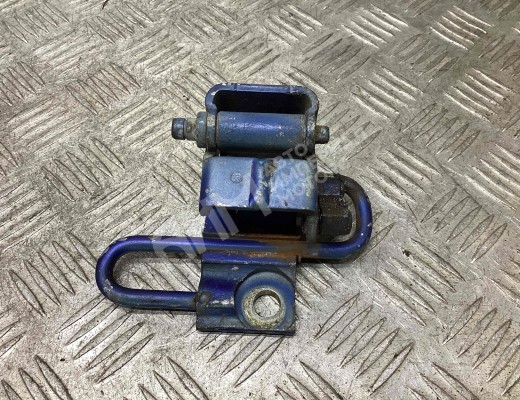 Петля двери передней левой Volkswagen Caddy III (2K) 2004-2010  Volkswagen Caddy Caddy III (2K) 2004-2010