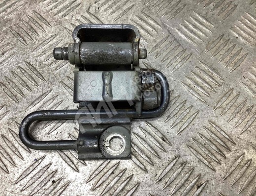 Петля двери передней левой Volkswagen Caddy III (2K) 2004-2010  Volkswagen Caddy Caddy III (2K) 2004-2010