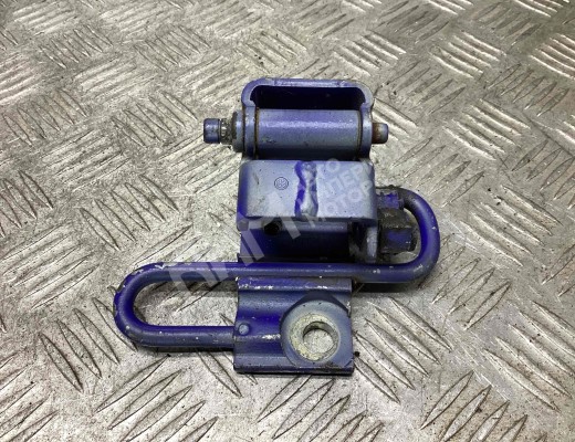 Петля двери передней левой Volkswagen Caddy III (2K) 2004-2010  Volkswagen Caddy Caddy III (2K) 2004-2010