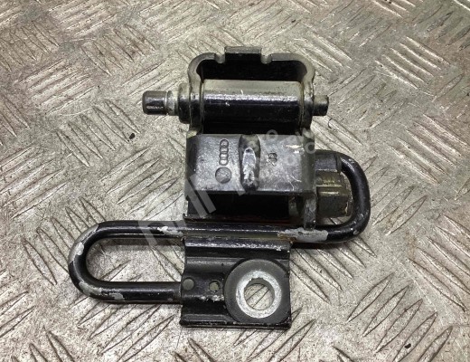 Петля двери передней левой Audi A4 B7 (8EC, 8ED) 2004-2008  Audi A4 A4 B7 (8EC, 8ED) 2004-2008