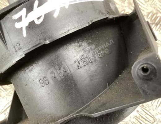 Корпус топливного фильтра Peugeot 307 (3A/3H) 2005-2008 рестайлинг  Peugeot 307 307 (3A/3H) 2005-2008 рестайлинг