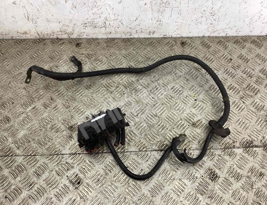 Плюсовой провод аккумулятора Mercedes C (W203) 2000-2004  Mercedes C C (W203) 2000-2004