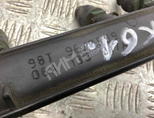 Форсунка Volkswagen Golf IV (1J) 1997-2004  Volkswagen Golf Golf IV (1J) 1997-2004