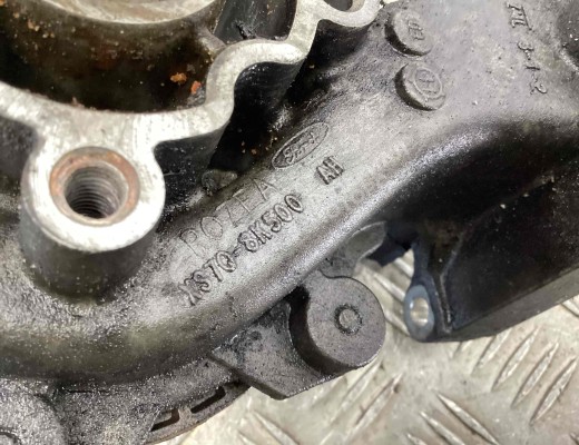 Помпа Ford Mondeo III 2000-2003  Ford Mondeo Mondeo III 2000-2003