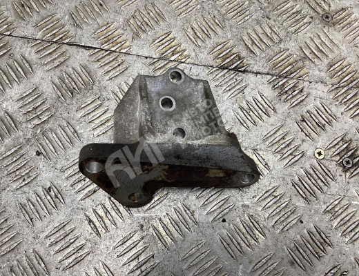 Кронштейн двигателя Nissan X-trail (T30) 2004-2007 рестайлинг  Nissan X-Trail X-trail (T30) 2004-2007 рестайлинг