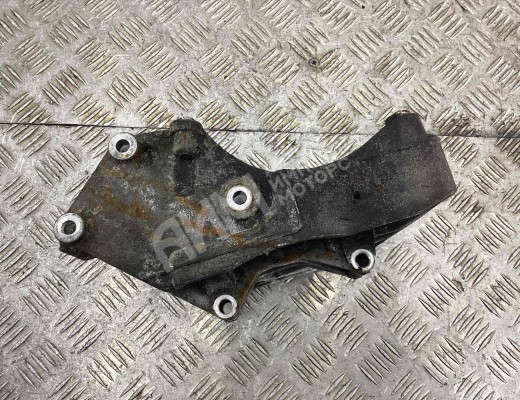 Кронштейн компрессора кондиционера BMW 5-Series (E39) 1995-2000  BMW 5-Series 5-Series (E39) 1995-2000