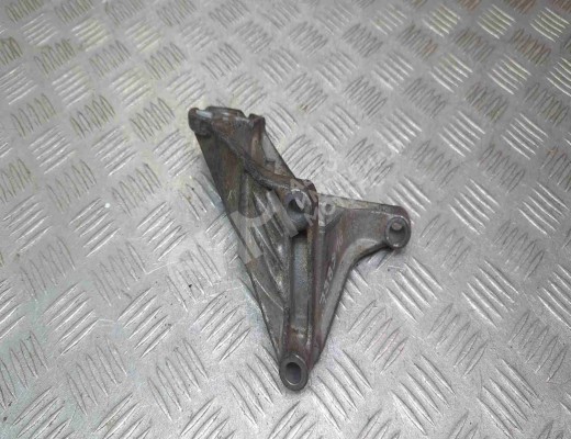 Кронштейн двигателя Volvo V70 II (SW) 2000-2008  Volvo V70 V70 II (SW) 2000-2008