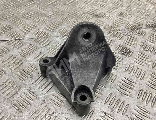 Кронштейн двигателя Renault Scenic II (JM) 2006-2009 рестайлинг  Renault Scenic Scenic II (JM) 2006-2009 рестайлинг