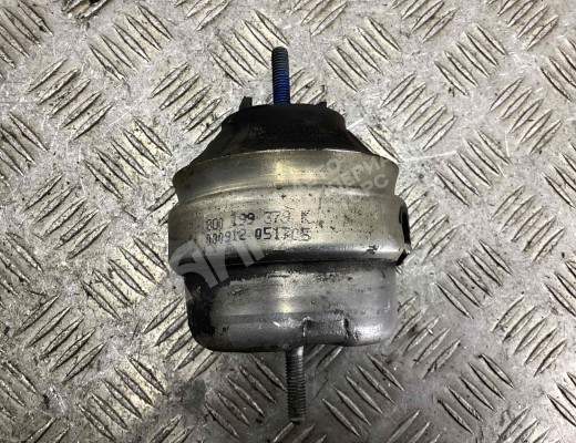 Подушка крепления двигателя Audi A6 C5 (4B) 1997-2001  Audi A6 A6 C5 (4B) 1997-2001