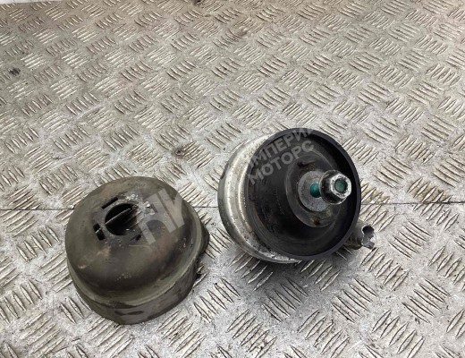 Подушка крепления двигателя Audi A6 C6 (4F) 2004-2008  Audi A6 A6 C6 (4F) 2004-2008