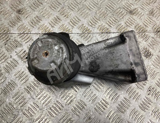 Кронштейн двигателя Mercedes C (W203) 2000-2004  Mercedes C C (W203) 2000-2004