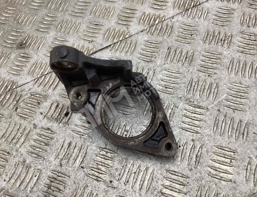 Кронштейн полуоси Renault Megane I 1995-2002  Renault Megane Megane I 1995-2002