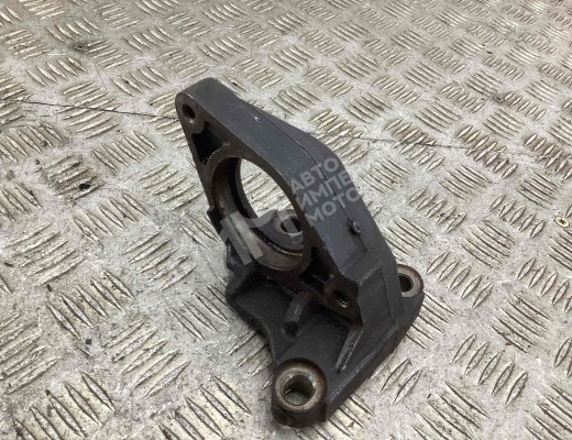 Кронштейн полуоси Renault Megane I 1995-2002  Renault Megane Megane I 1995-2002