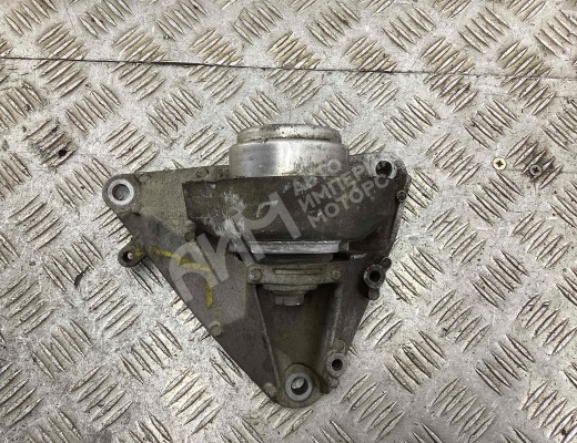 Кронштейн КПП Audi A6 C5 (4B) 2001-2004 рестайлинг  Audi A6 A6 C5 (4B) 2001-2004 рестайлинг