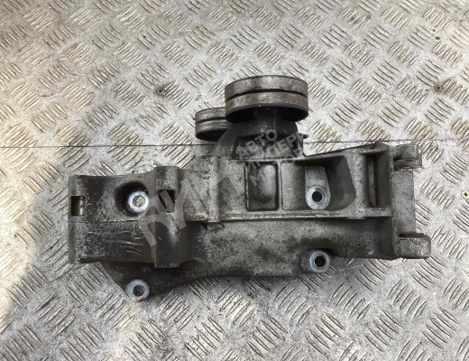 Кронштейн генератора Volkswagen Golf IV (1J) 1997-2004  Volkswagen Golf Golf IV (1J) 1997-2004