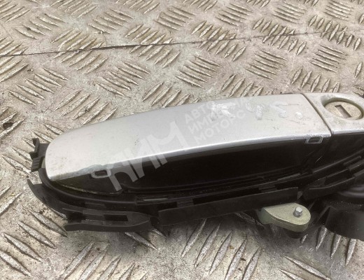 Ручка наружная передняя левая Audi A4 B6 (8EC, 8E5) 2000-2004  Audi A4 A4 B6 (8EC, 8E5) 2000-2004