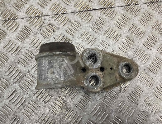 Кронштейн крепления балки подвески Volkswagen Passat B5+ (3B) 2000-2005 рестайлинг  Volkswagen Passat Passat B5+ (3B) 2000-2005 рестайлинг