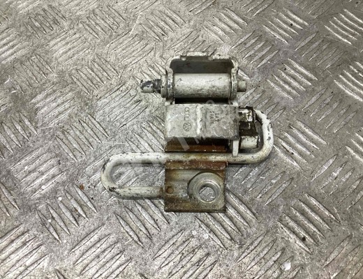 Петля двери передней левой Volkswagen Golf IV (1J) 1997-2004  Volkswagen Golf Golf IV (1J) 1997-2004