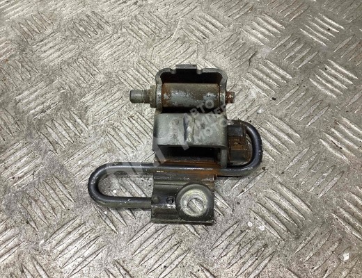 Петля двери передней левой Volkswagen Golf IV (1J) 1997-2004  Volkswagen Golf Golf IV (1J) 1997-2004