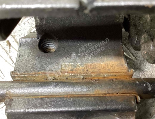 Петля двери передней левой Audi A6 C5 (4B) 1997-2001  Audi A6 A6 C5 (4B) 1997-2001