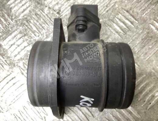 Расходомер воздуха Skoda Octavia A5 (1Z) 2004-2008  Skoda Octavia Octavia A5 (1Z) 2004-2008