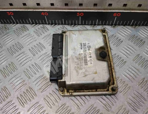 Блок управления двигателем Volkswagen Golf IV (1J) 1997-2004  Volkswagen Golf Golf IV (1J) 1997-2004