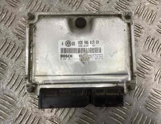 Блок управления двигателем Volkswagen Golf IV (1J) 1997-2004  Volkswagen Golf Golf IV (1J) 1997-2004