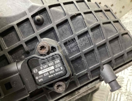 Интеркулер Audi A4 B6 (8EC, 8E5) 2000-2004  Audi A4 A4 B6 (8EC, 8E5) 2000-2004