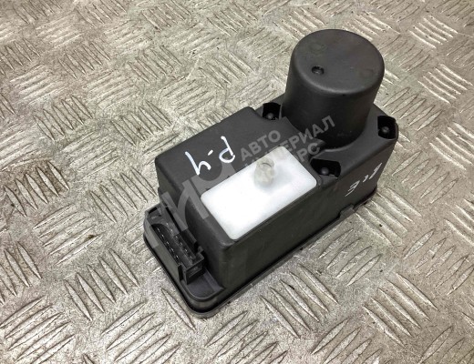 Компрессор центрального замка Volkswagen Passat B4 (3A) 1993-1997  Volkswagen Passat Passat B4 (3A) 1993-1997