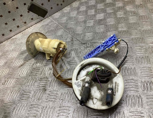 Насос топливный Volkswagen Passat B5 (3B) 1996-2000  Volkswagen Passat Passat B5 (3B) 1996-2000