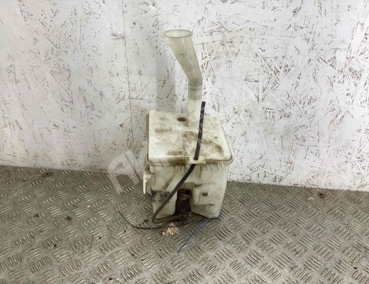 Бачок омывателя Nissan Primera II (P11) 1996-2002  Nissan Primera Primera II (P11) 1996-2002