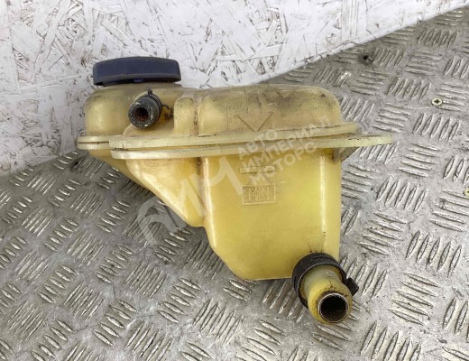 Бачок расширительный Volkswagen Passat B5 (3B) 1996-2000  Volkswagen Passat Passat B5 (3B) 1996-2000