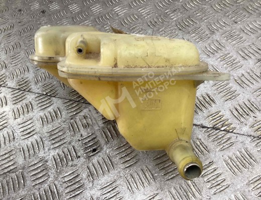 Бачок расширительный Volkswagen Passat B5 (3B) 1996-2000  Volkswagen Passat Passat B5 (3B) 1996-2000