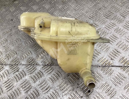 Бачок расширительный Volkswagen Passat B5 (3B) 1996-2000  Volkswagen Passat Passat B5 (3B) 1996-2000