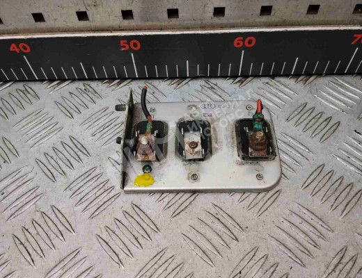 Реле вентилятора Audi A6 C5 (4B) 2001-2004 рестайлинг  Audi A6 A6 C5 (4B) 2001-2004 рестайлинг