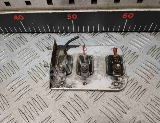 Реле вентилятора Audi A6 C5 (4B) 2001-2004 рестайлинг  Audi A6 A6 C5 (4B) 2001-2004 рестайлинг